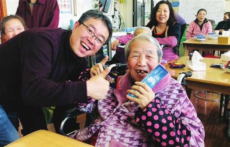 “专业化”设计 “嵌入式”服务 让老人倍感温暖