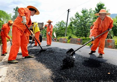 4月20日至10月1日 迎泽西大街及周边路网交通管制 